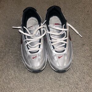 Nike Initiator Kids Sneakers - Silver and Red